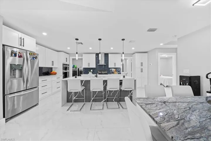 4216 Ne 20th Pl, Cape Coral, Florida 33909