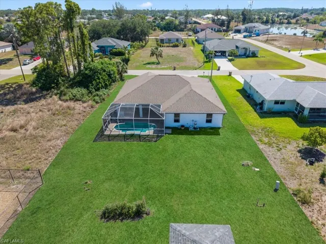 4216 Ne 20th Pl, Cape Coral, Florida 33909