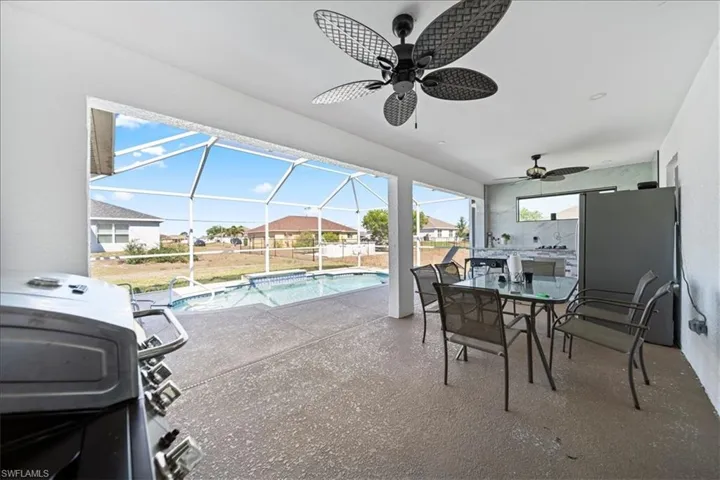 4216 Ne 20th Pl, Cape Coral, Florida 33909