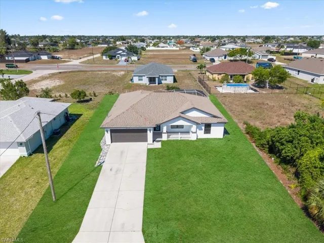 4216 Ne 20th Pl, Cape Coral, Florida 33909
