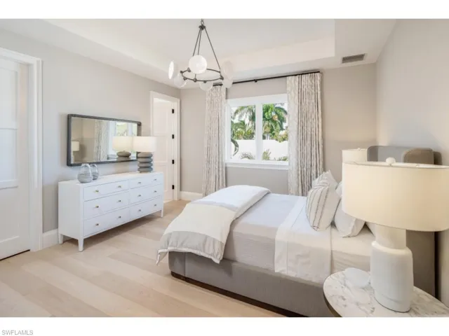 997 Spyglass Ln, Naples, Florida 34102