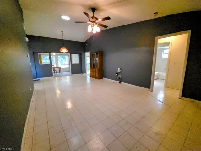 Empty room with a ceiling fan