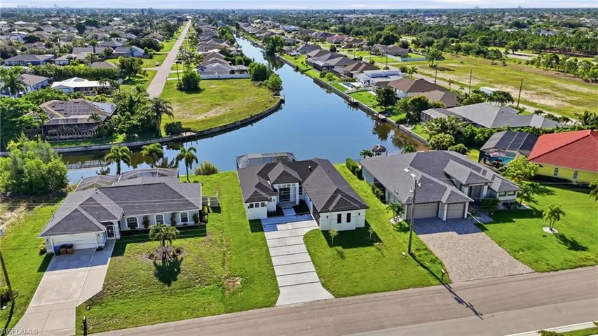 2305 Sw 15th Pl, Cape Coral, Florida 33991