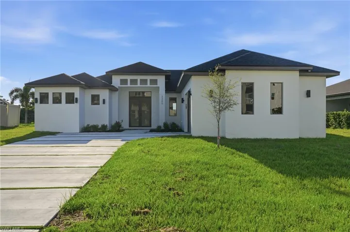 2305 Sw 15th Pl, Cape Coral, Florida 33991