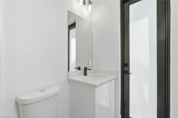 2305 Sw 15th Pl, Cape Coral, Florida 33991