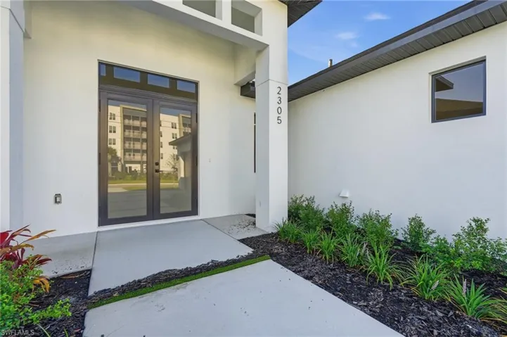 2305 Sw 15th Pl, Cape Coral, Florida 33991