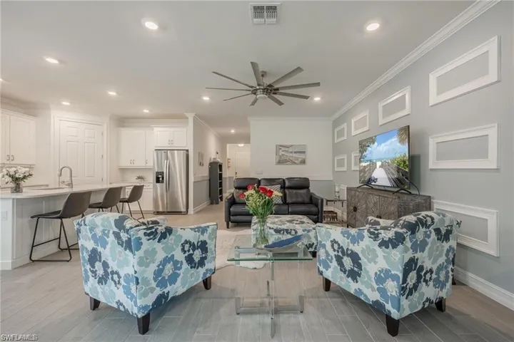 299 Tamarindo Ln, Naples, Florida 34114