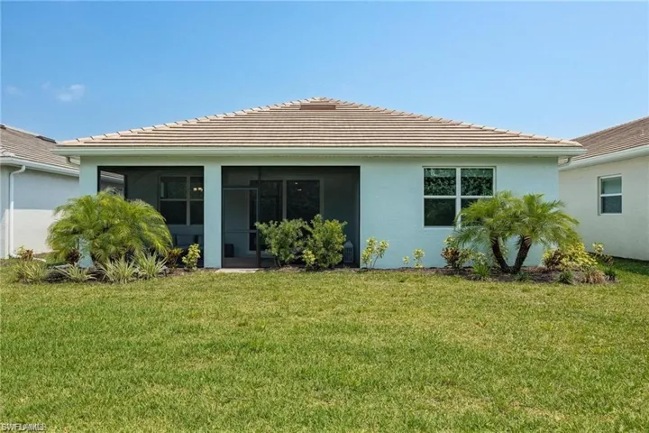 299 Tamarindo Ln, Naples, Florida 34114