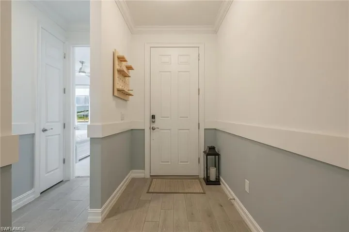 299 Tamarindo Ln, Naples, Florida 34114