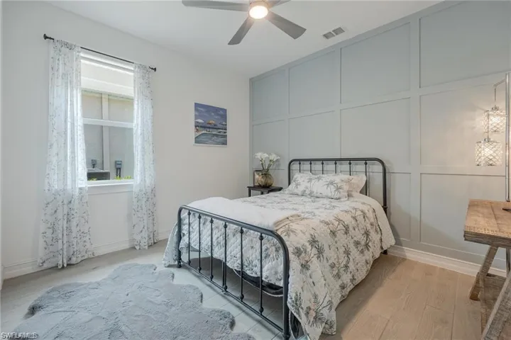 299 Tamarindo Ln, Naples, Florida 34114