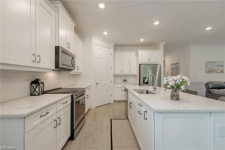 299 Tamarindo Ln, Naples, Florida 34114