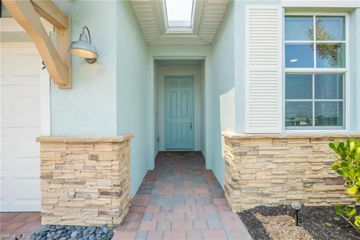 299 Tamarindo Ln, Naples, Florida 34114