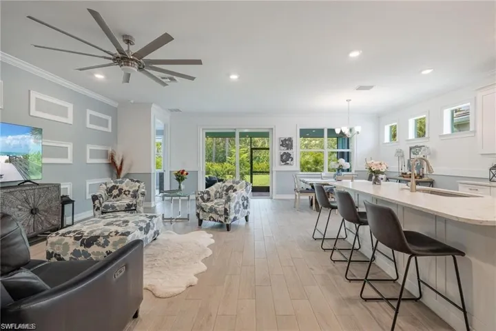 299 Tamarindo Ln, Naples, Florida 34114
