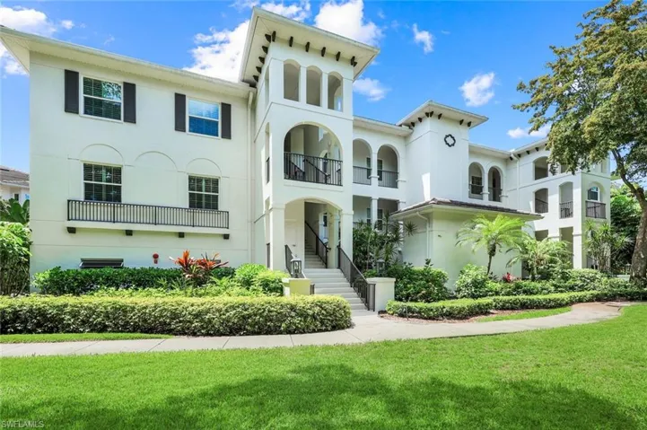 800 Breakaway Ln 203, Naples, Florida 34108