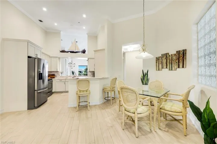 800 Breakaway Ln 203, Naples, Florida 34108