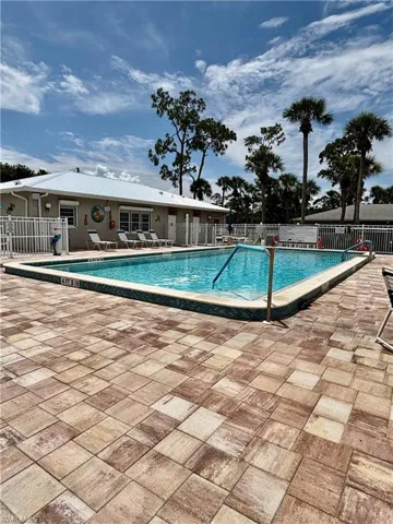 5201 Forest Park Dr, North Fort Myers, Florida 33917