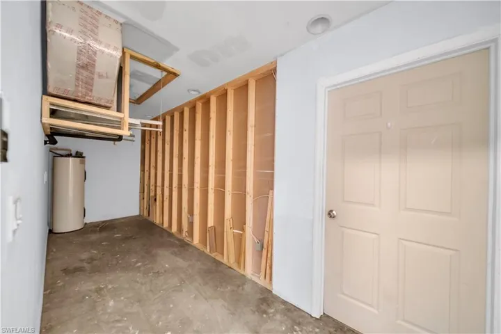 2707 42nd St W, Lehigh Acres, Florida 33971