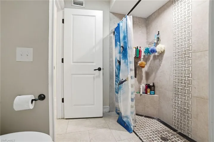 4120 3rd Ave Nw, Naples, Florida 34119