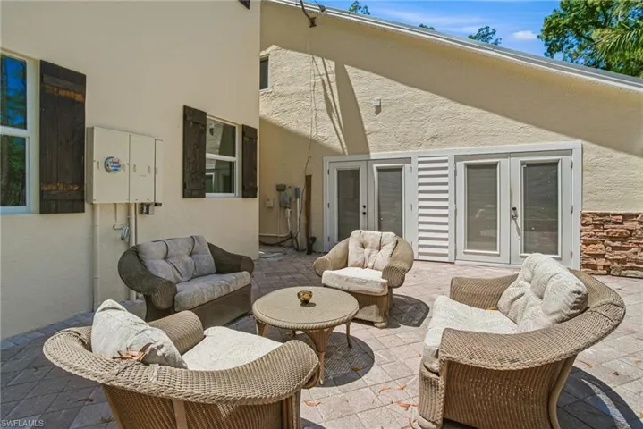 4120 3rd Ave Nw, Naples, Florida 34119