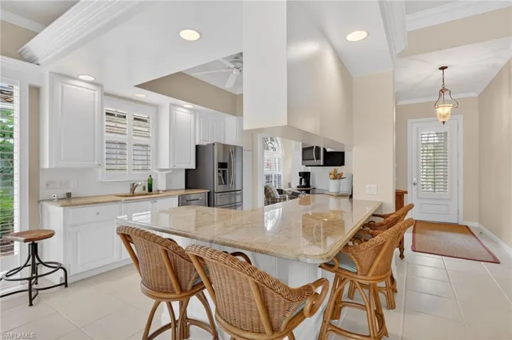 4695 Navassa Ln, Naples, Florida 34119