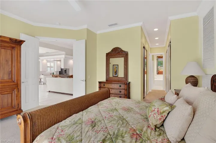 4695 Navassa Ln, Naples, Florida 34119