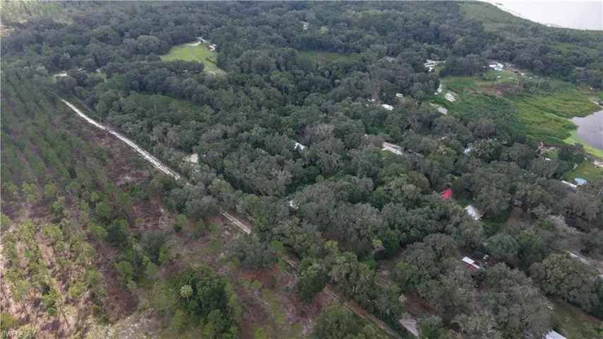 , Hawthorne, Florida 32640