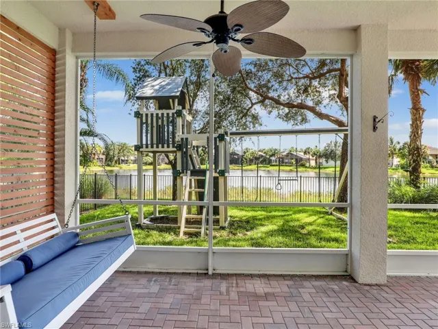 2114  Isla De Palma  CIR, Naples, FL 34119