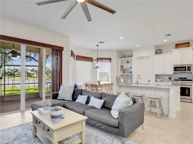2114  Isla De Palma  CIR, Naples, FL 34119