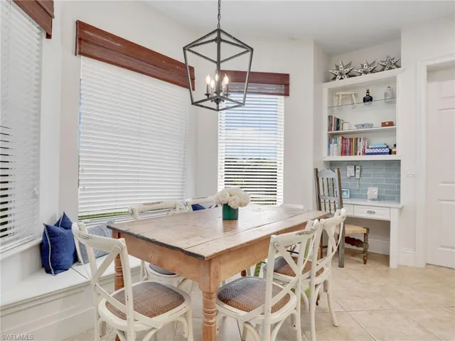 2114  Isla De Palma  CIR, Naples, FL 34119