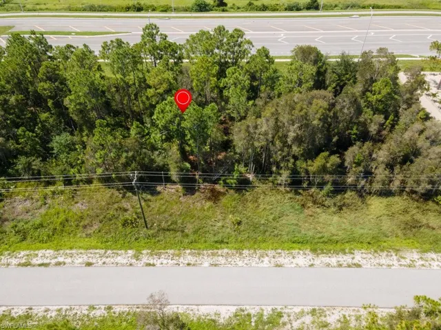 2808  Meadow  RD, Lehigh Acres, FL 33974