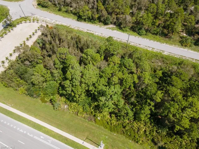 2808  Meadow  RD, Lehigh Acres, FL 33974