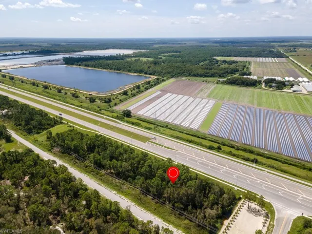2808  Meadow  RD, Lehigh Acres, FL 33974