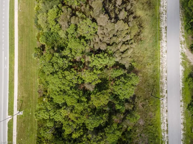 2808  Meadow  RD, Lehigh Acres, FL 33974