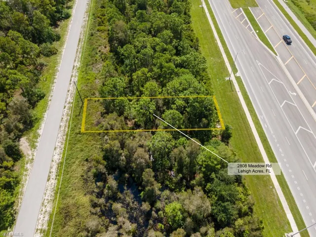 2808  Meadow  RD, Lehigh Acres, FL 33974