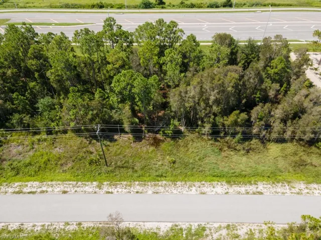 2808  Meadow  RD, Lehigh Acres, FL 33974