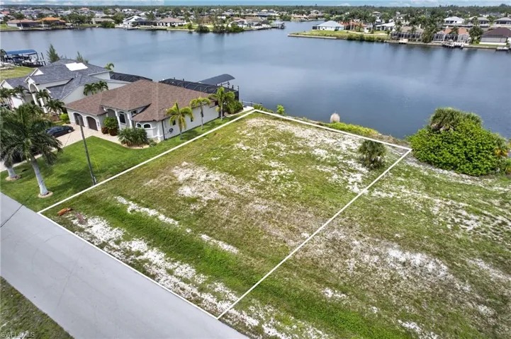 2817 Nw 45th Ave, Cape Coral, Florida 33993