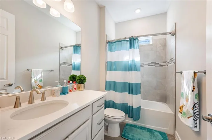 28069  CAPTIVA SHELL  LOOP, Bonita Springs, FL 34135