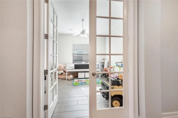 28069  CAPTIVA SHELL  LOOP, Bonita Springs, FL 34135