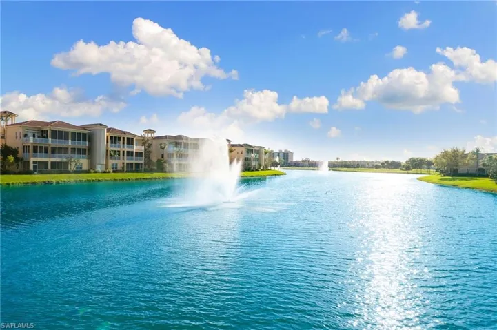 706  Regency Reserve  CIR, Naples, FL 34119