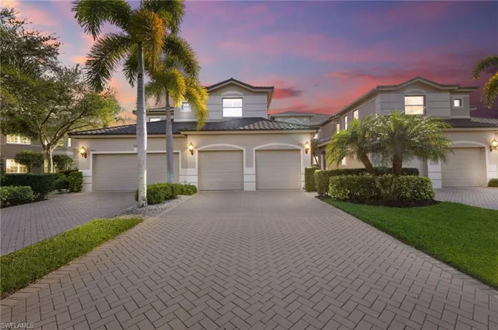 706  Regency Reserve  CIR, Naples, FL 34119