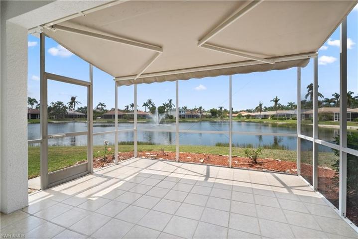 Lanai has a retractable awning for additional shade allowing you to enjoy your lake views year round.