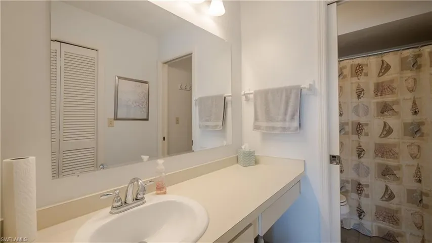13080  White Marsh  LN, Fort Myers, FL 33912