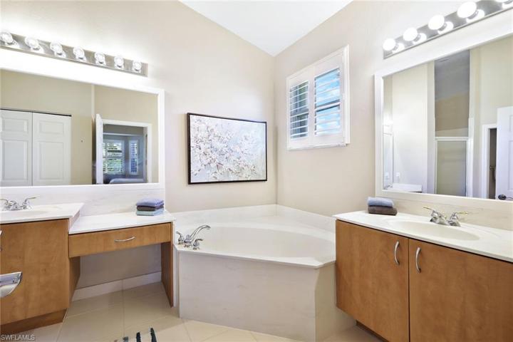 9354  Springview  LOOP, Estero, FL 33928