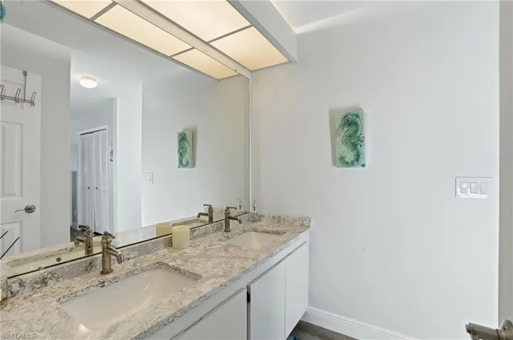 1039 Beach Rd 101, Sanibel, Florida 33957