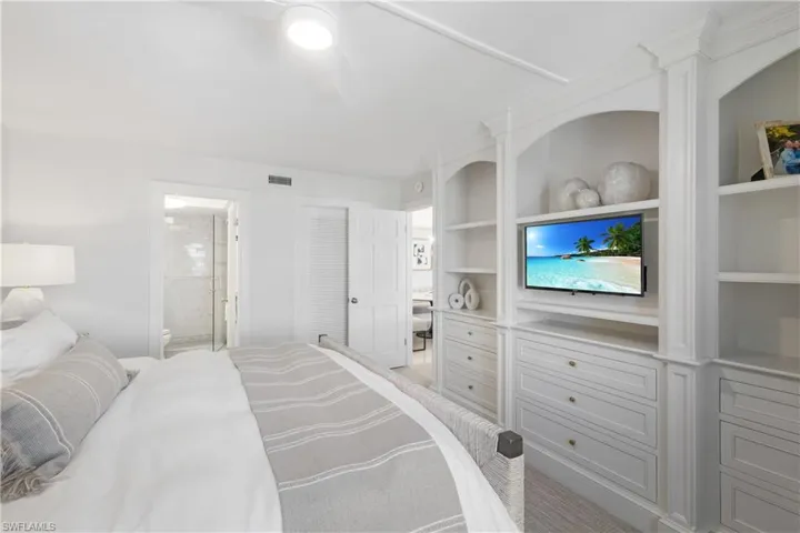 2600 Gulf Shore Blvd N 54, Naples, Florida 34103