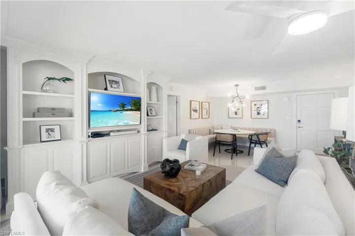 2600 Gulf Shore Blvd N 54, Naples, Florida 34103