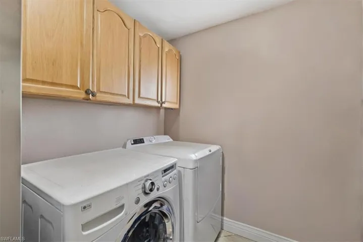 403 Sw 28th Pl, Cape Coral, Florida 33991