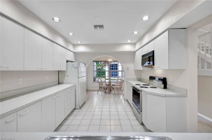 20190 Golden Panther Dr 3, Estero, Florida 33928
