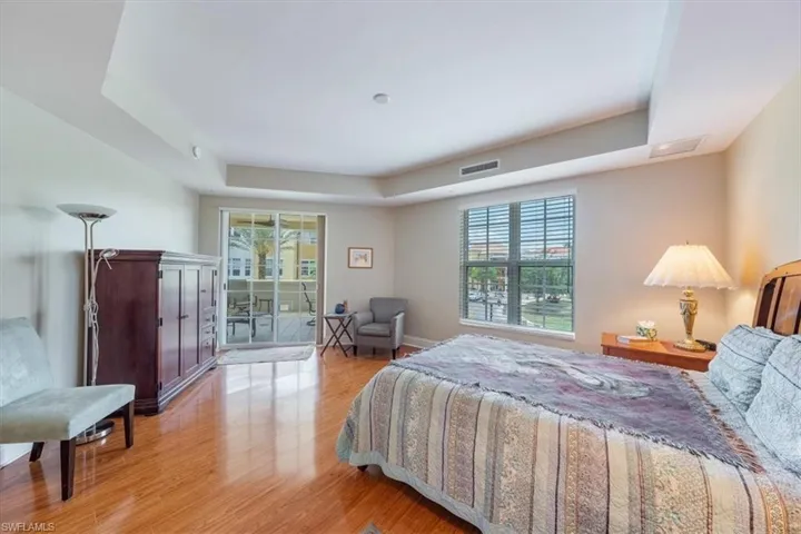 OWNER'S SUITE WITH ENTRANCE TO PRIVATE LANAI