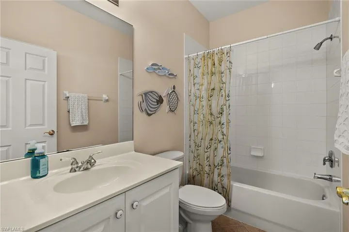 4655  Hawks Nest  WAY, Naples, FL 34114